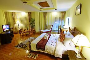 Shwe Ingyinn Hotel