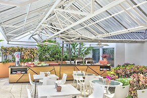 Hotel Residence Inn Suites Cristina