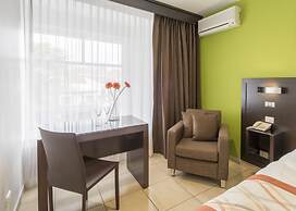 Hotel Residence Inn Suites Cristina