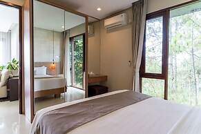 Breeze Blows City View 5 Br Heated Pool and a Billiard