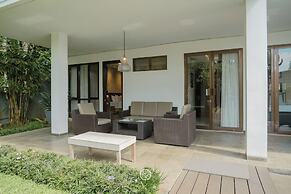 BreezeBlows City View 5BR with Pool + Familly Room