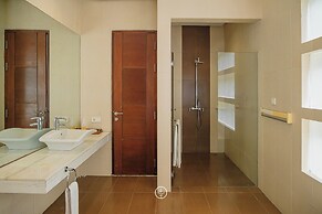 BreezeBlows City View 5BR with Pool + Familly Room