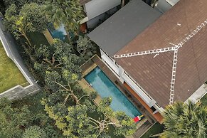 Ohara City View 5BR Villa with a Private Pool