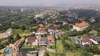 Ohara City View 5BR Villa with a Private Pool