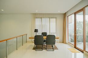 Ohara City View 5BR Villa with a Private Pool