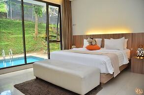 Ohara City View 5BR Villa with a Private Pool