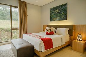 Ohara City View 5BR Villa with a Private Pool