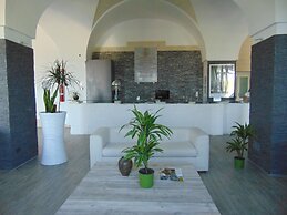 Oasis Park Hotel