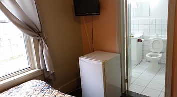 A Voyageur's Guest House