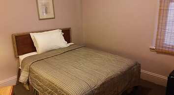 A Voyageur's Guest House