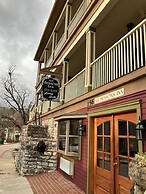 All Seasons Inn