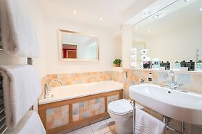 Highland Apartments By Mansley