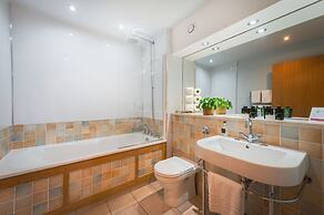 Highland Apartments By Mansley