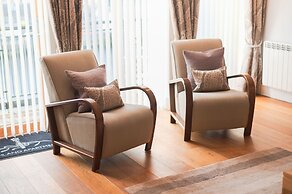 Highland Apartments By Mansley