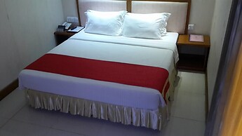 Yadanar Theingi Hotel