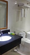 Yadanar Theingi Hotel