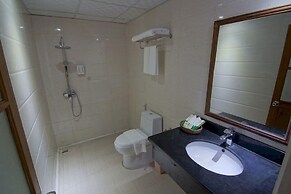 Yadanar Theingi Hotel