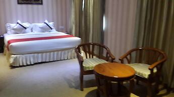 Yadanar Theingi Hotel