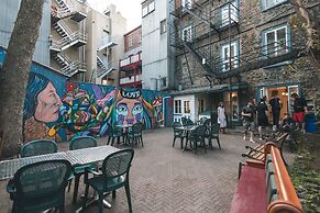 Auberge de la Paix - Hostel