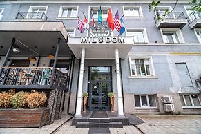 Mildom Hotel