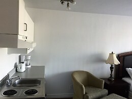 Duvernay Studios and Suites