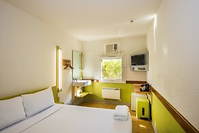 ibis budget Canberra