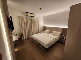 Sharjah International Airport Hotel