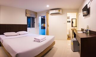 Sunshine Hostel Hua Hin