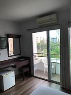 Sunshine Hostel Hua Hin