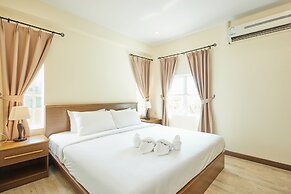Talay Hotel & Villa