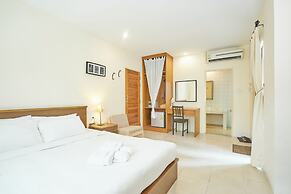 Talay Hotel & Villa