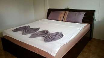 Maehaad Garden Inn