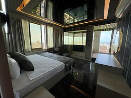 City Live Hotel