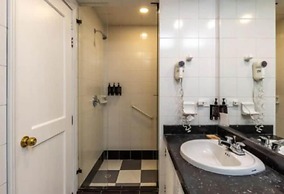 Cora 96 Street Apartments