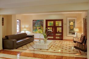 Cora 96 Street Apartments