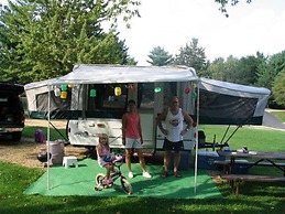 Yogi Bear's Jellystone Park Camp-Resort Wisconsin Dells
