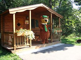 Yogi Bear's Jellystone Park Camp-Resort Wisconsin Dells