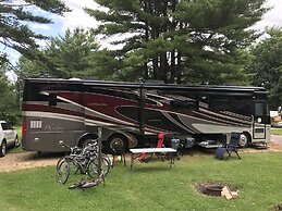Yogi Bear's Jellystone Park Camp-Resort Wisconsin Dells