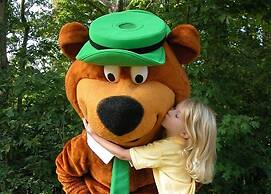 Yogi Bear's Jellystone Park Camp-Resort Wisconsin Dells