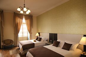 Del Parque Hotel & Suites