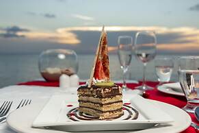 Cozumel Hotel & Resort Trademark Collection by Wyndham All Inclusive