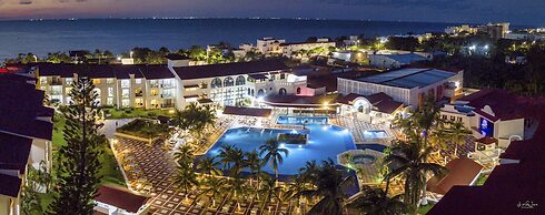 Cozumel Hotel & Resort Trademark Collection by Wyndham All Inclusive