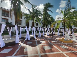 Cozumel Hotel & Resort Trademark Collection by Wyndham All Inclusive