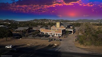 Texas Bungalows Hotel & Hotel Que at Lakeline Austin Cedar Park