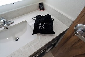 Texas Bungalows Hotel & Hotel Que at Lakeline Austin Cedar Park