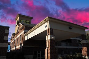Texas Bungalows Hotel & Hotel Que at Lakeline Austin Cedar Park
