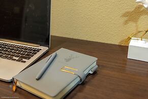 Texas Bungalows Hotel & Hotel Que at Lakeline Austin Cedar Park