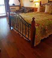 Westwind Inn on the Lake