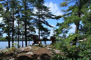 Westwind Inn on the Lake