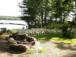 Westwind Inn on the Lake